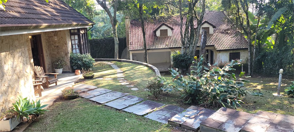 Casa à venda com 3 suítes no condomínio Jardim da Montanha I, Mairiporã - SP