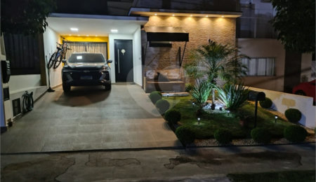 Casa à venda com 3 quartos, sendo 1 suíte,  no Centro, Sorocaba, SP