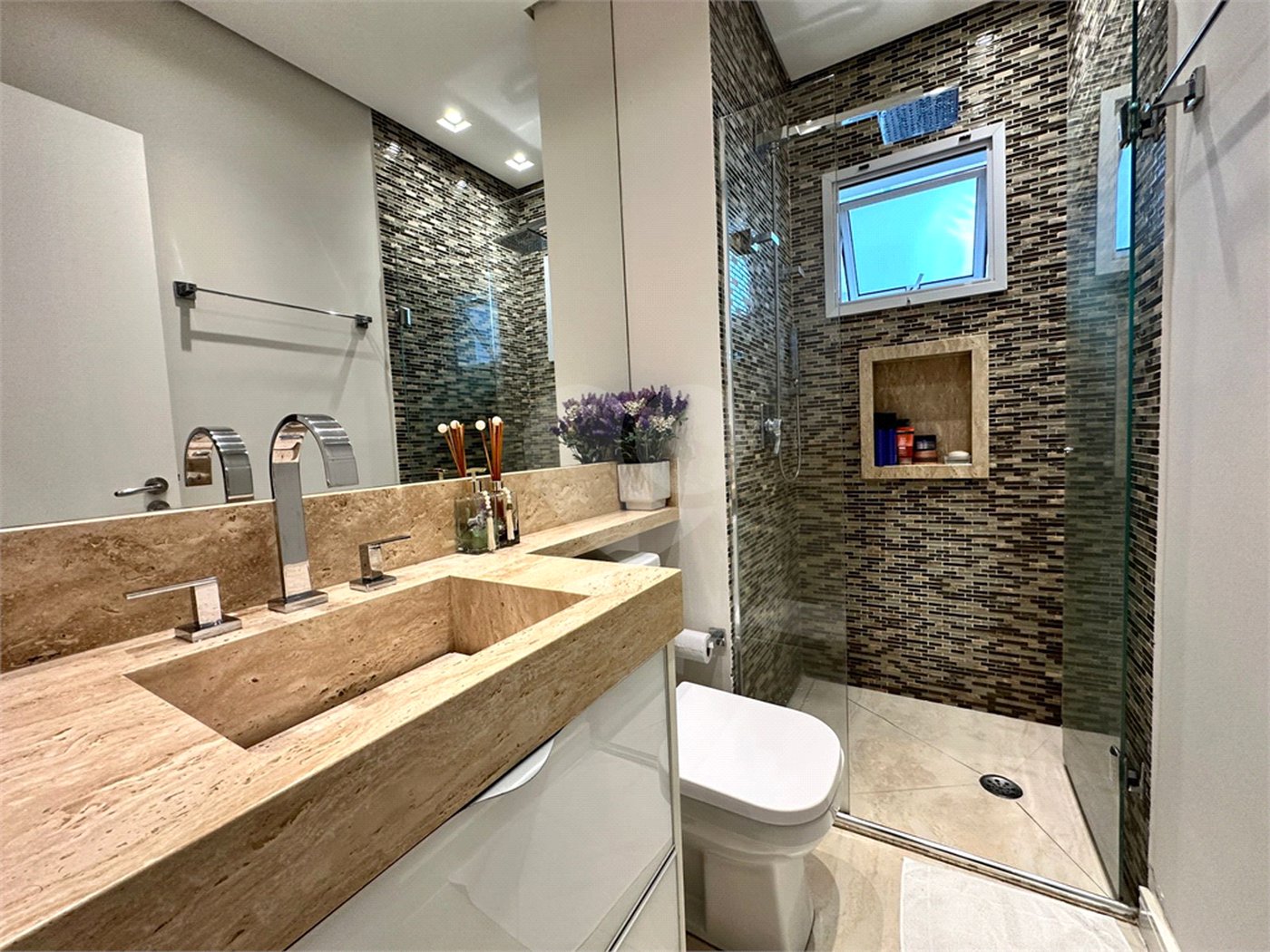 Apartamento à venda com 3 quartos, sendo 2 suítes, em Tremembé, São Paulo, SP