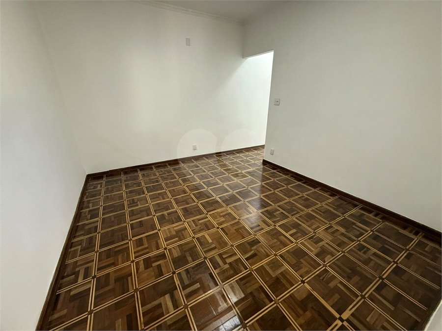 Casa Térrea à venda ou para alugar com 2 suítes em Alvinópolis, Atibaia, SP