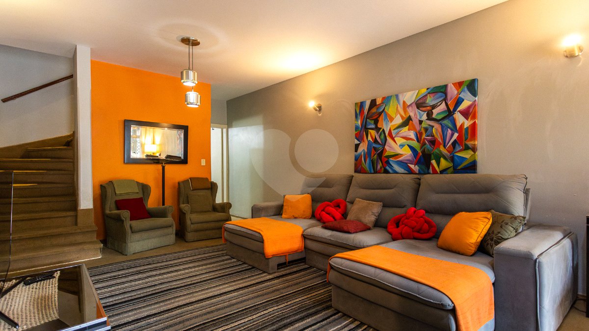 Casa à venda com 3 quartos, sendo 1 suíte, em Vila Cordeiro, São Paulo, SP
