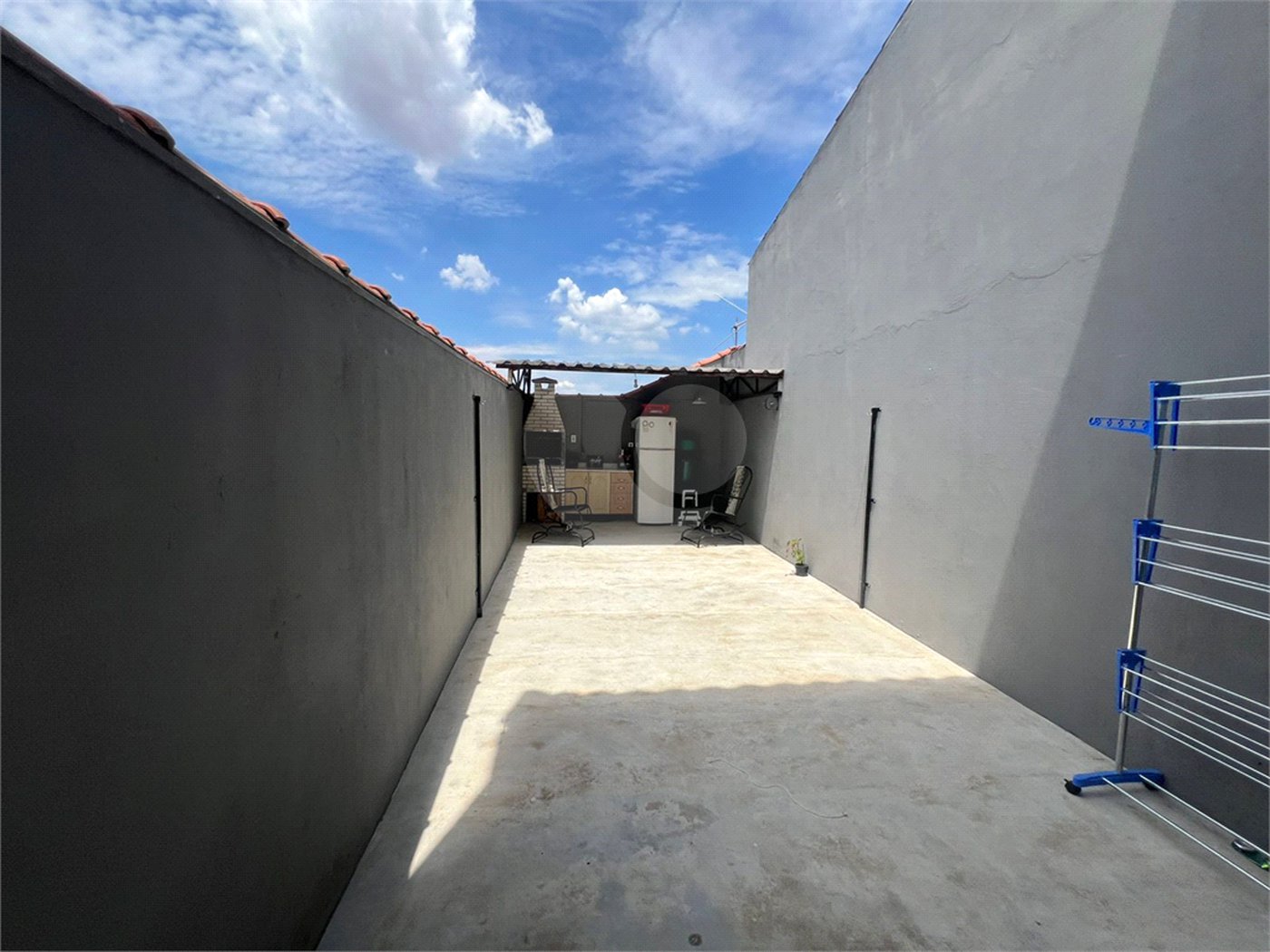 Casa à venda com 2 quartos, sendo 1 suíte, em Vila Barão, Sorocaba, SP