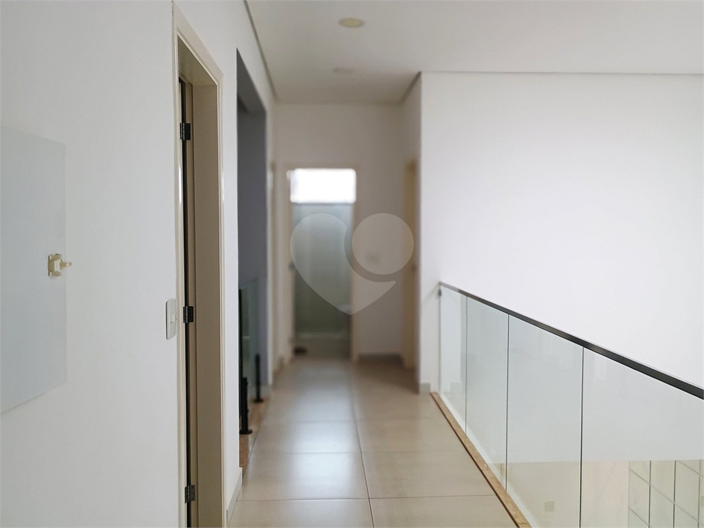 Sobrado à venda com 4 quartos, sendo 1 suíte, em Reserva San Gabriel, Ribeirão Preto, SP