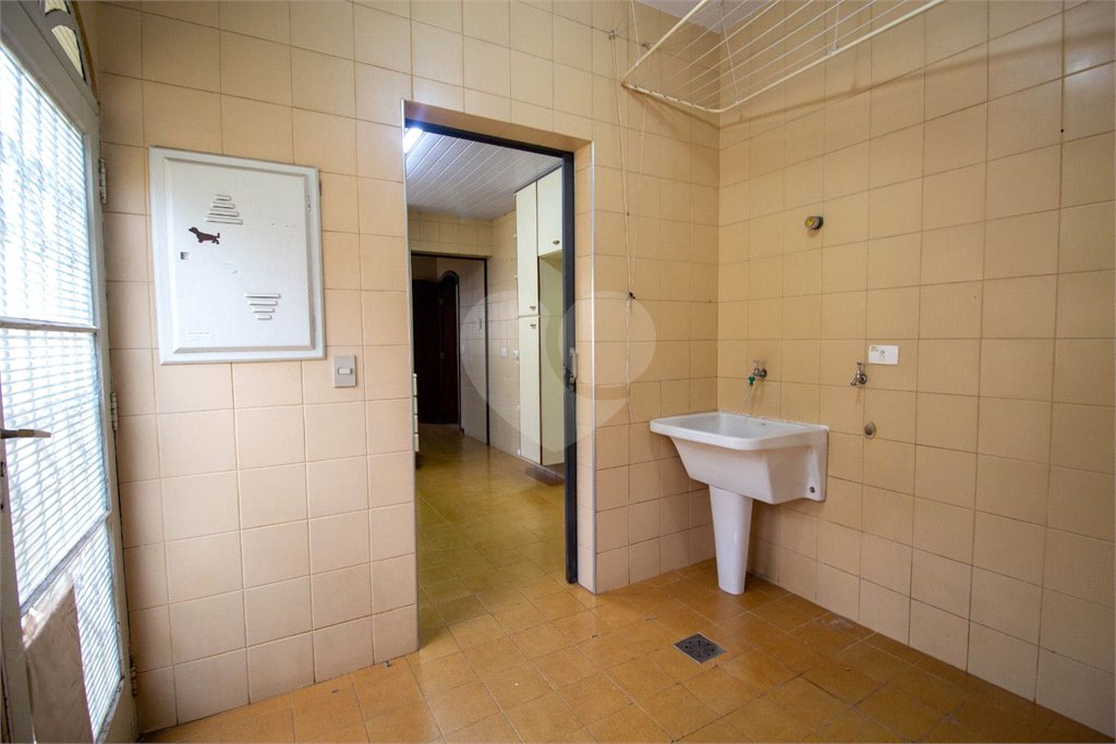 Casa à venda ou para alugar com 4 quartos, sendo 1 suíte, no Centro, São Roque, SP