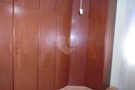 Sobrado à venda com 3 quartos, sendo 1 suíte,  em Santo Amaro, São Paulo, SP