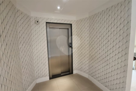Apartamento à venda com 3 quartos, sendo 1 suíte,  em Indianópolis, São Paulo, SP