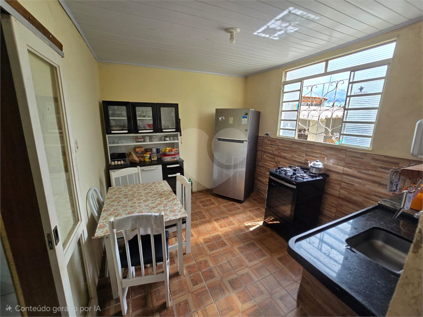 Casa à venda com 2 quartos, sendo 1 suíte, em Vila Belo Horizonte, Itapetininga, SP