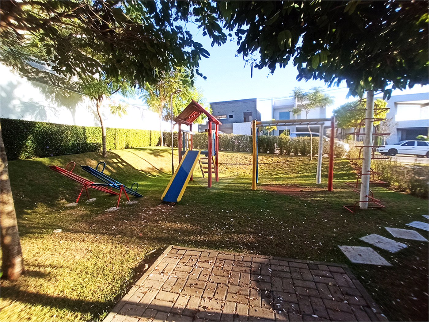 Casa à venda com 3 quartos, sendo 1 suíte, no condomínio Buona Vita, Atibaia - SP