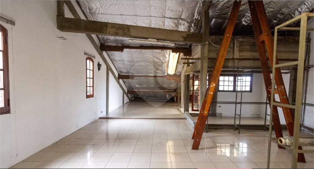 Casa à venda com 4 quartos, sendo 1 suíte, em Vila Tiradentes, São Paulo, SP