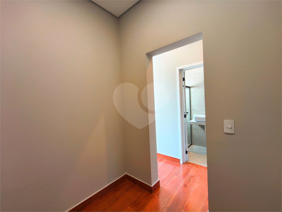 Casa à venda com 3 suítes no condomínio Terras de São Francisco, Sorocaba - SP
