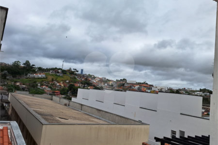 Casa à venda com 2 quartos no condomínio Residencial Cristal Lll, Mogi das Cruzes - SP