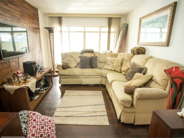 Casa à venda com 3 quartos, sendo 1 suíte,  em Mirandópolis, São Paulo, SP