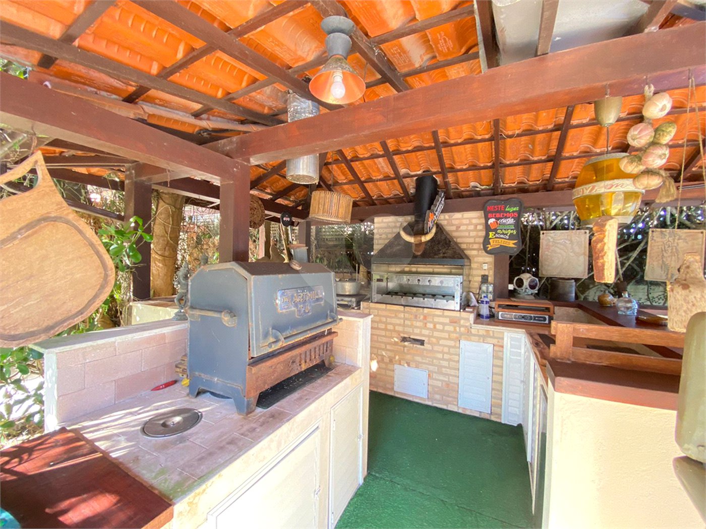 Casa à venda com 6 quartos, sendo 4 suítes, em Canto, Armação dos Búzios, RJ