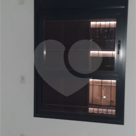 Apartamento para alugar com 3 suítes em Jardim das Acácias, São Paulo, SP