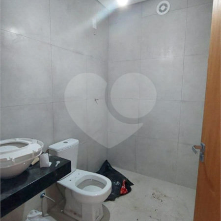 Casa à venda com 3 quartos, sendo 2 suítes, no condomínio Reserva dos Jatobás, Louveira - SP