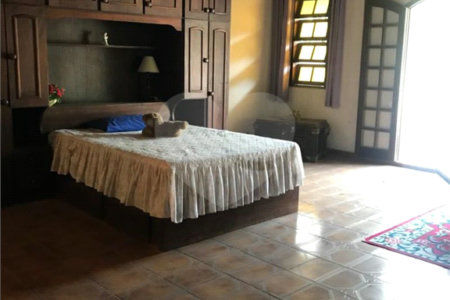 Casa à venda com 4 quartos, sendo 1 suíte, em Senador Vasconcelos, Rio de Janeiro, RJ