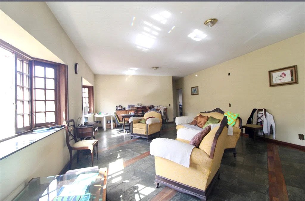 Casa à venda com 4 quartos, sendo 2 suítes,  em Jardim Santa Helena, São Paulo, SP