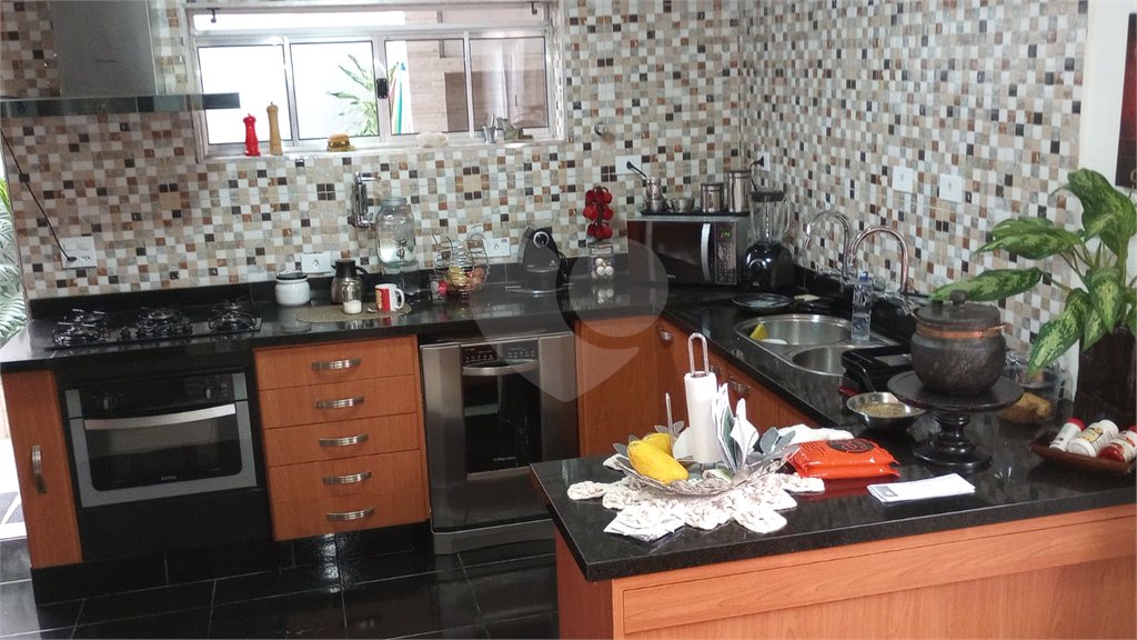 Casa à venda com 3 quartos, sendo 2 suítes,  em Jardim Monte Azul, São Paulo, SP