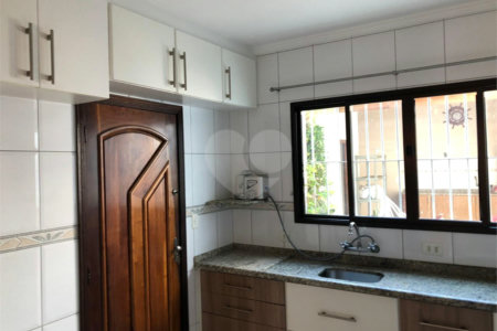 Casa à venda com 3 quartos, sendo 1 suíte, em Nova Petrópolis, São Bernardo do Campo, SP