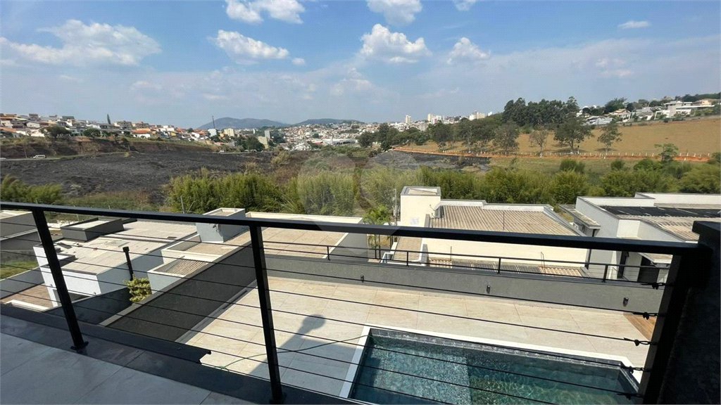 Casa à venda ou para alugar com 3 suítes no condomínio Villa Real, Bragança Paulista - SP