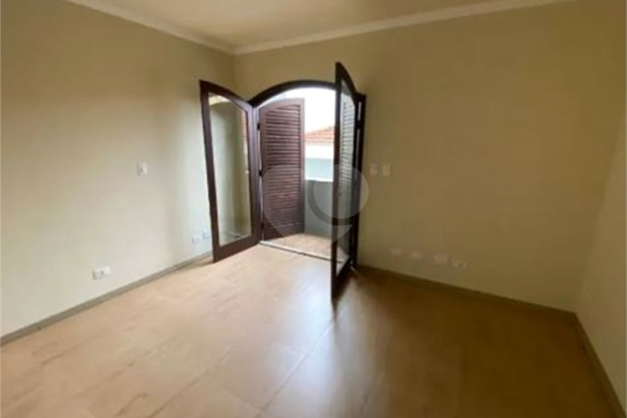 Sobrado à venda ou para alugar com 5 quartos, sendo 3 suítes, em Santana, São Paulo, SP