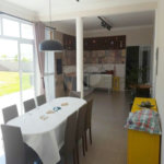 Casa à venda com 4 quartos, sendo 2 suítes, no condomínio Village Ipanema, Araçoiaba da Serra - SP