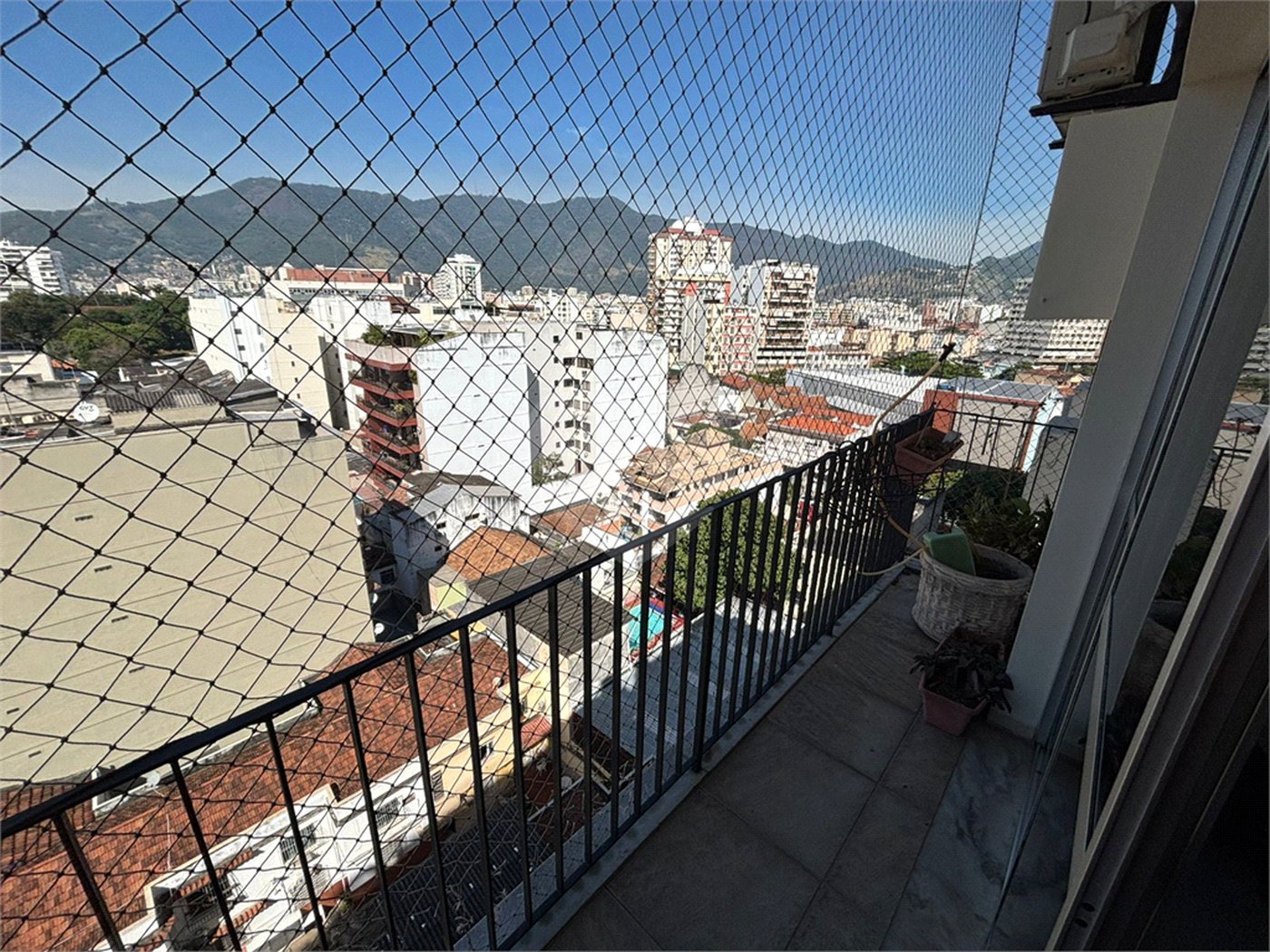 Cobertura à venda com 4 quartos, sendo 1 suíte, em Vila Isabel, Rio de Janeiro, RJ