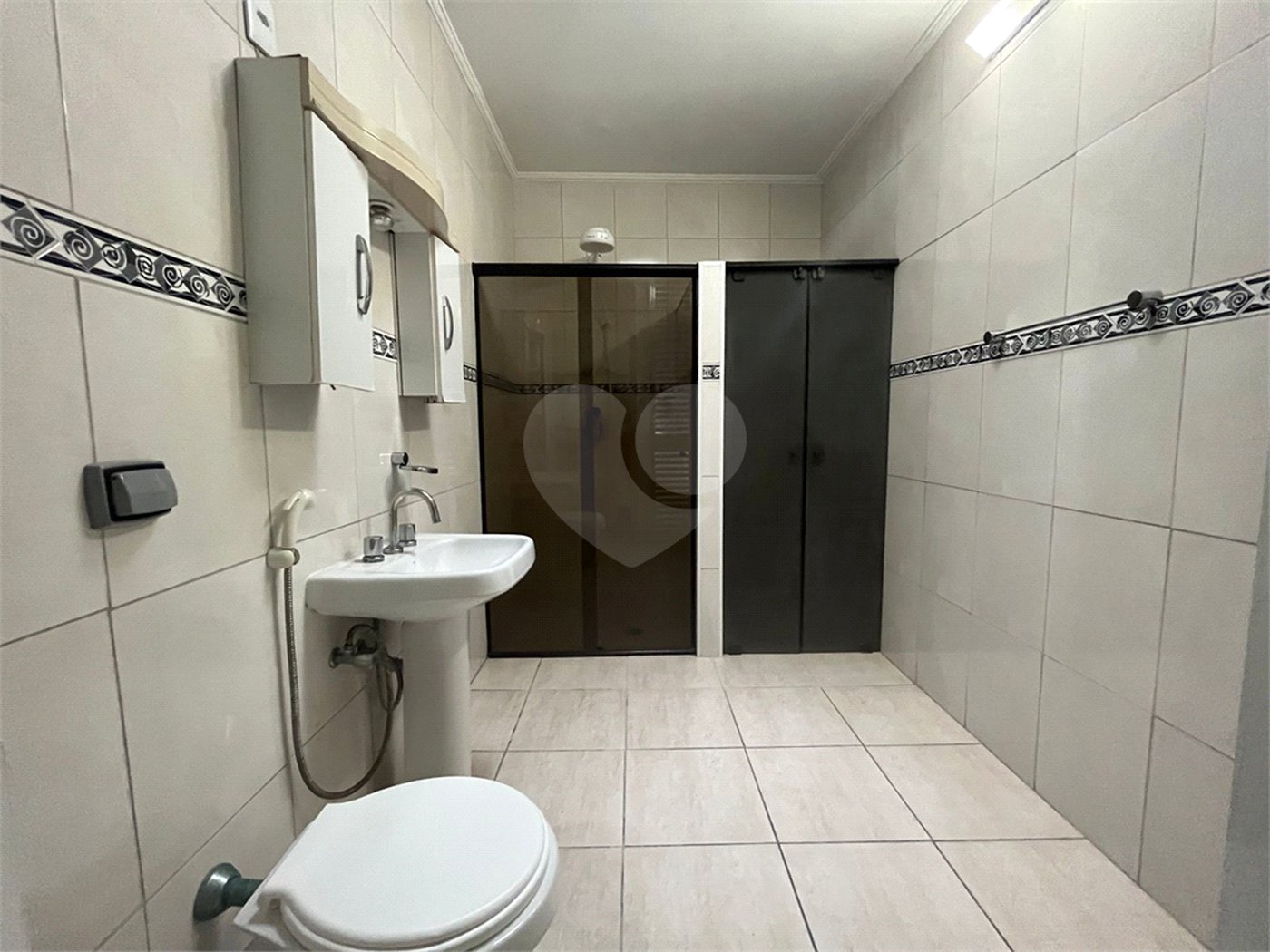Casa à venda com 4 quartos, sendo 3 suítes, em Jardim França, São Paulo, SP