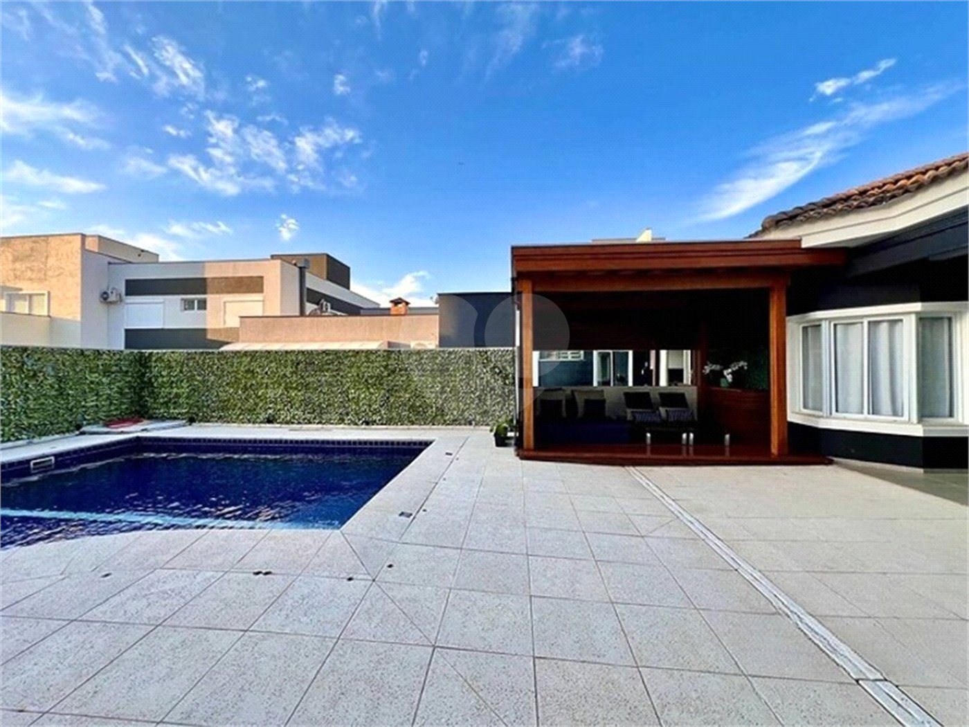 Casa à venda com 5 suítes no condomínio Ibiti Royal Park, Sorocaba - SP