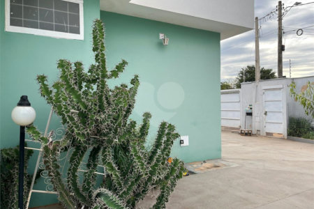 Casa à venda com 2 suítes em Cidade Jardim, Araraquara, SP