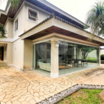 Casa à venda ou para alugar com 5 suítes em Serra da Cantareira, Mairiporã, SP