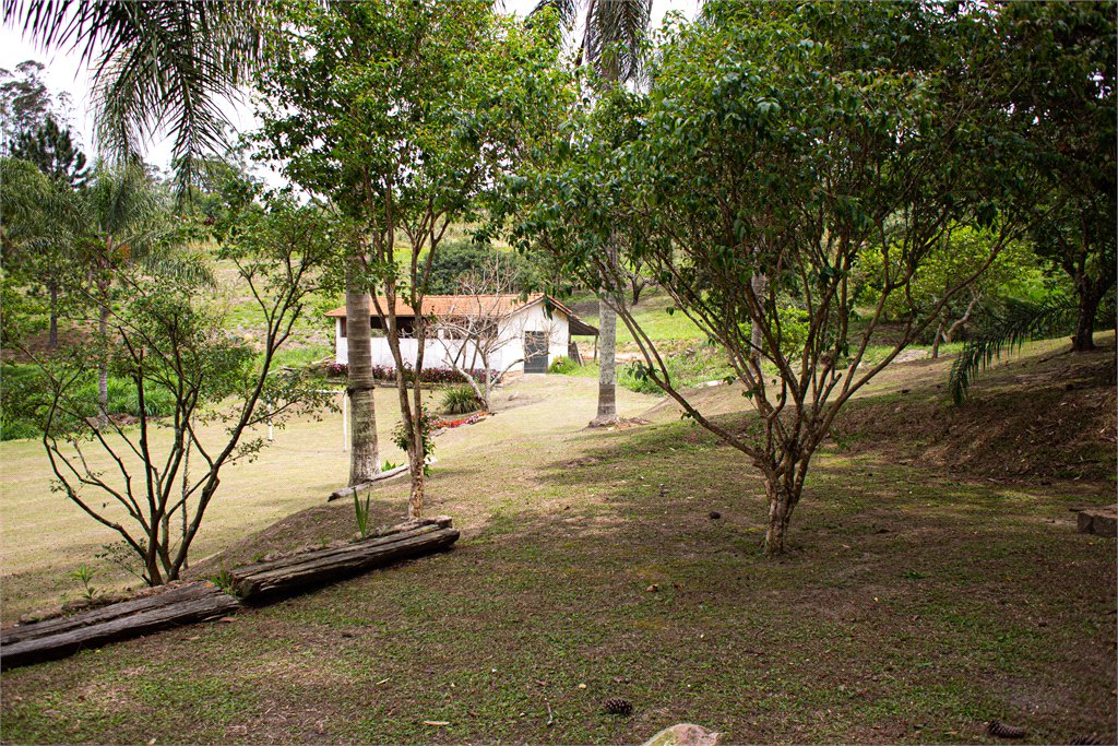 Sítio à venda com 4 quartos, sendo 2 suítes, em Jardim Guaçu, São Roque, SP