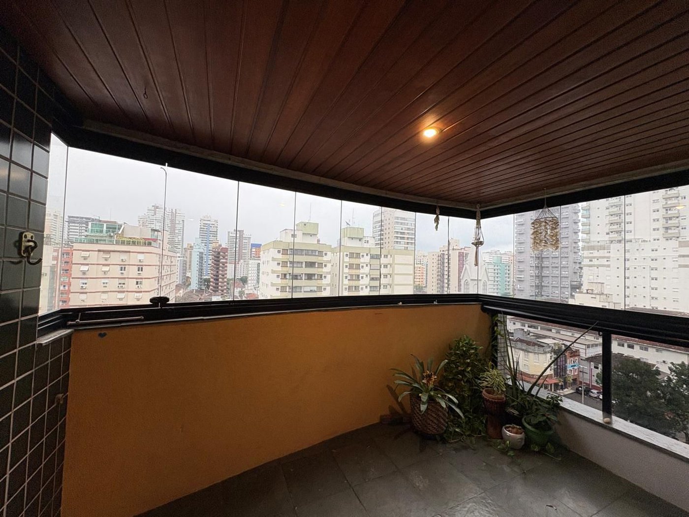 Apartamento com 3 dormitórios à venda, 145 m² por R$ 1.350.000,00 - Pompéia - Santos/SP