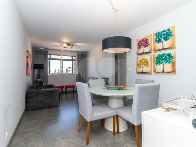 Apartamento à venda com 2 quartos em Moema, São Paulo, SP