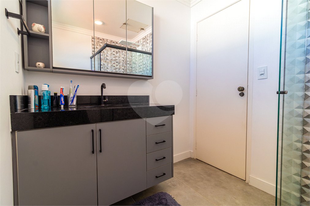 Casa à venda com 3 quartos, sendo 1 suíte, em Alto da Boa Vista, São Paulo, SP