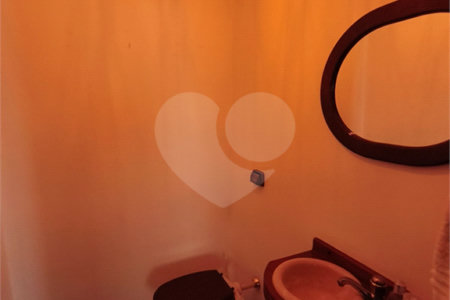 Casa à venda ou para alugar com 3 suítes no condomínio Estância Marambaia, Vinhedo - SP