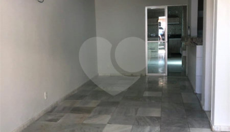 Casa à venda ou para alugar com 4 quartos, sendo 1 suíte,  no condomínio Village Jardim Versailles, Jundiaí - SP