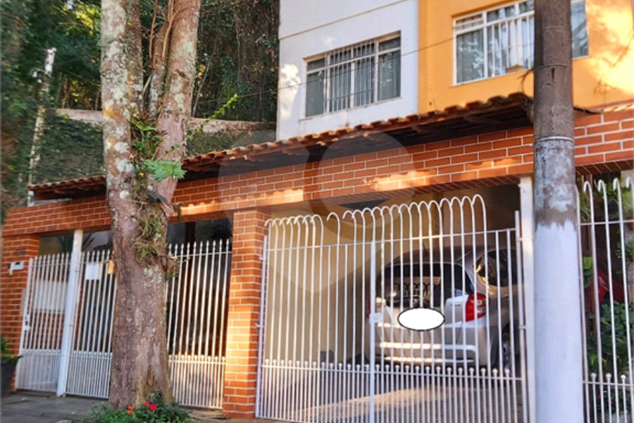 Sobrado à venda com 3 quartos, sendo 1 suíte, em Vila Irmãos Arnoni, São Paulo, SP