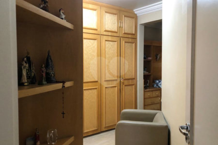 Apartamento à venda com 3 quartos, sendo 1 suíte, em Vila Azevedo, São Paulo, SP