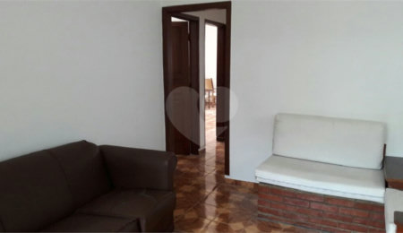 Casa Térrea à venda ou para alugar com 4 quartos, sendo 1 suíte,  em Jardim Aeroporto, São Paulo, SP