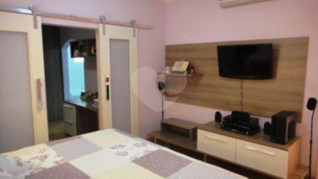 Sobrado à venda com 3 quartos, sendo 1 suíte, em Vila das Palmeiras, Guarulhos, SP