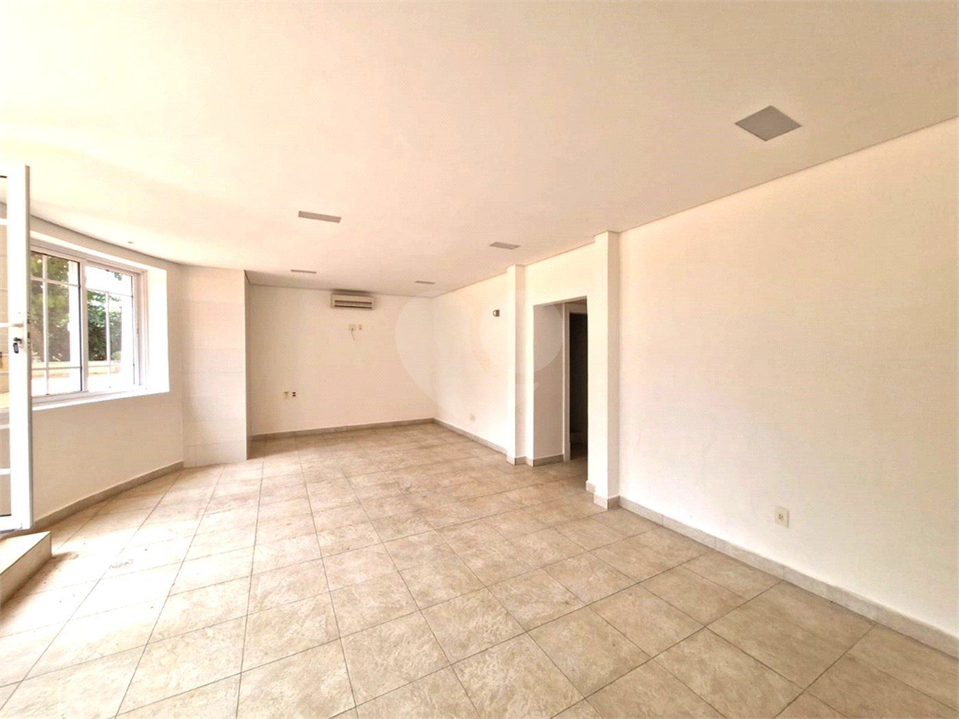 Casa à venda com 4 suítes no condomínio Chácara Flora, São Paulo - SP