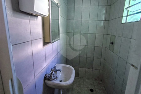 Sobrado à venda com 3 quartos em Chora Menino, São Paulo, SP