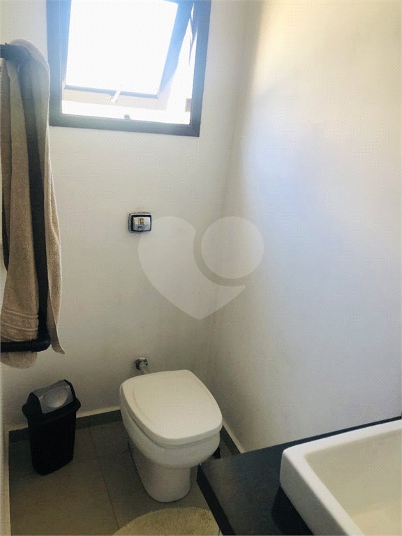 Sobrado à venda com 3 quartos, sendo 1 suíte, em Jardim Peri, São Paulo, SP