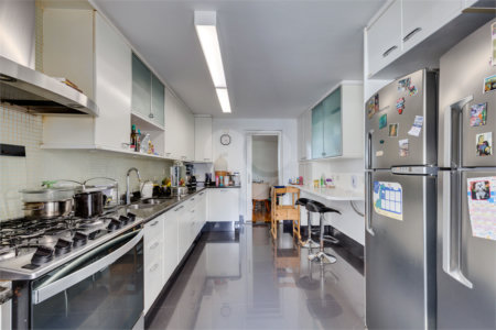 Apartamento à venda com 4 quartos, sendo 1 suíte, em Santo Amaro, São Paulo, SP