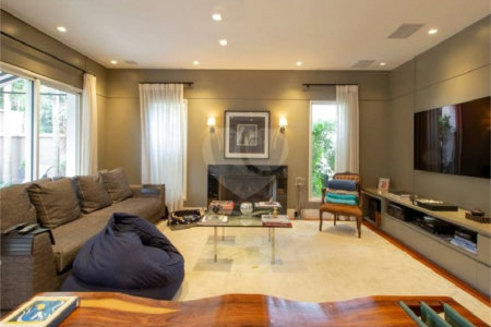 Casa à venda com 4 suítes no condomínio Outeiro, São Paulo - SP