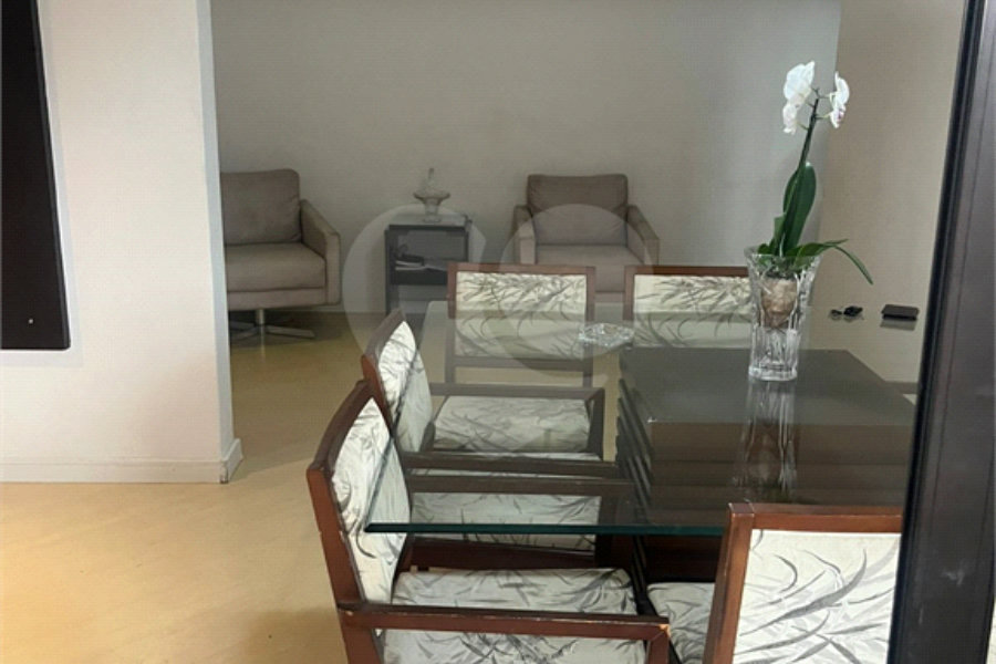 Apartamento à venda com 2 quartos, sendo 1 suíte,  em Santana, São Paulo, SP