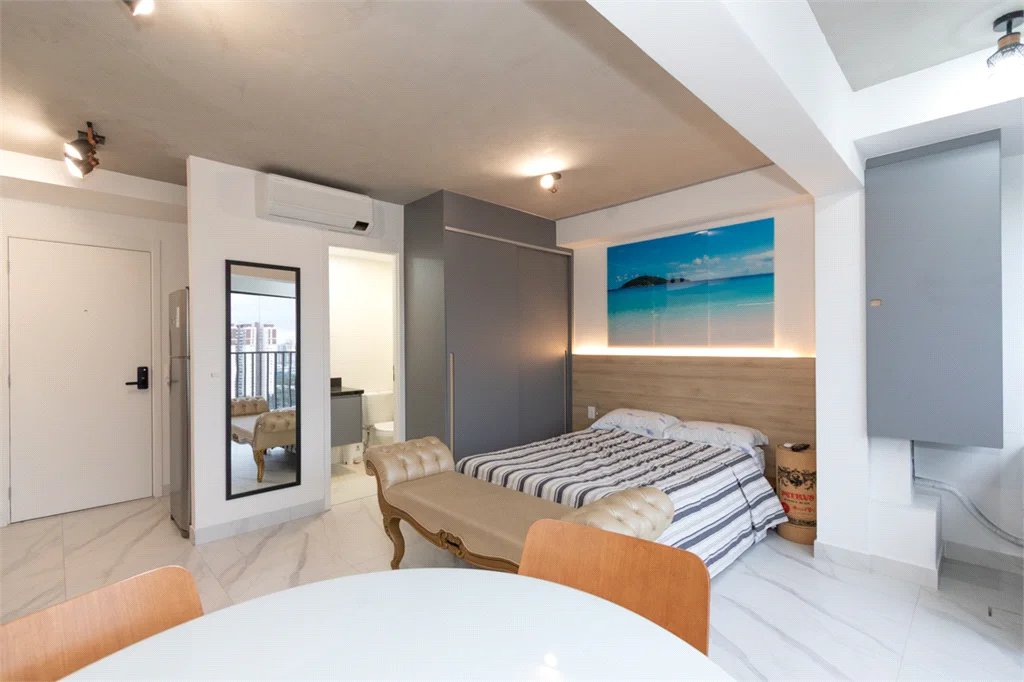 Apartamento à venda ou para alugar com 1 quarto em Vila Pompéia, São Paulo, SP