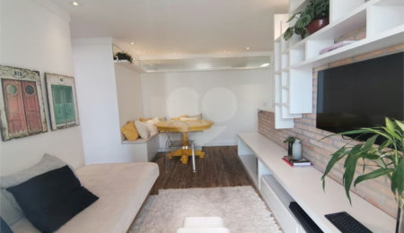 Apartamento à venda com 2 quartos em Parque Reboucas, São Paulo, SP