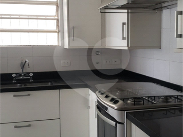 Sobrado à venda com 3 quartos, sendo 1 suíte,  em Chácara Santo Antônio (zona Sul), São Paulo, SP